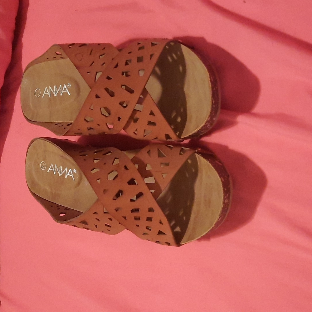 Anna sandals